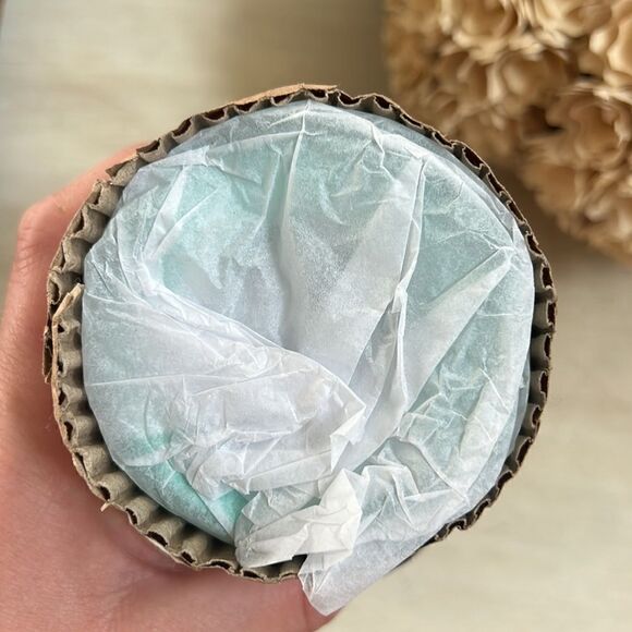 BKR Audrey Water Bottle robins egg blue 500mL glass water bottle silicone sleeve - Picture 3 of 6